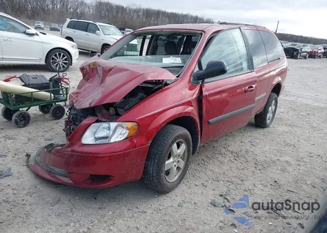 2007 Dodge Grand Caravan z USA, uszkodzony, nr VIN 1D4GP24R57B216524